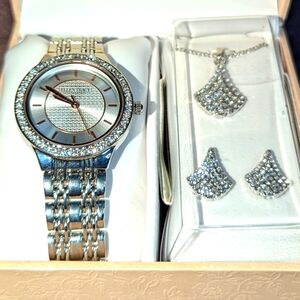 Macy's Ellen Tracy jewelry set